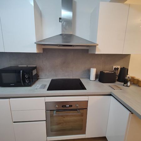 Central Modern Sliema 2 Bedroom Apartment Zewnętrze zdjęcie
