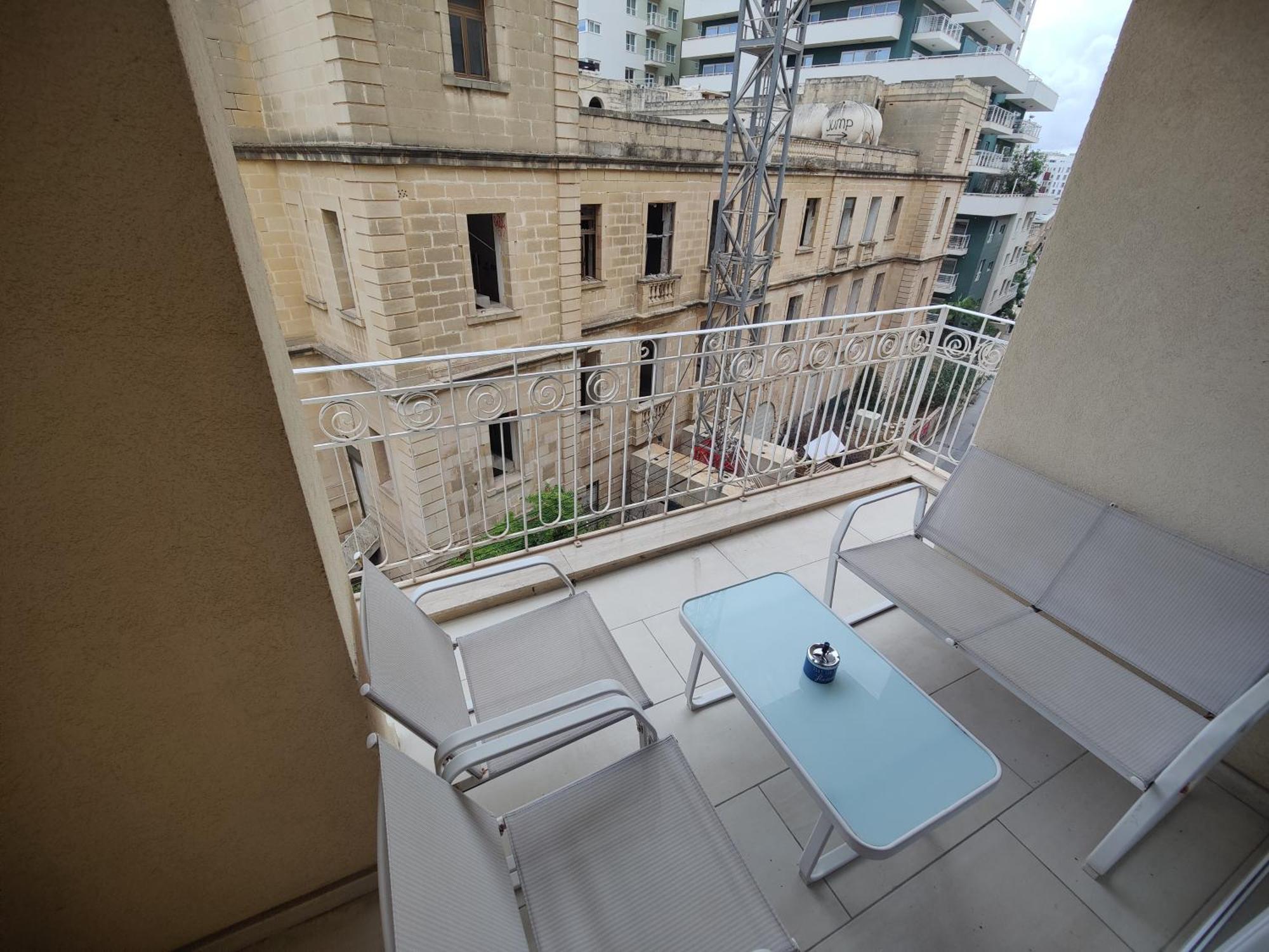 Central Modern Sliema 2 Bedroom Apartment Zewnętrze zdjęcie
